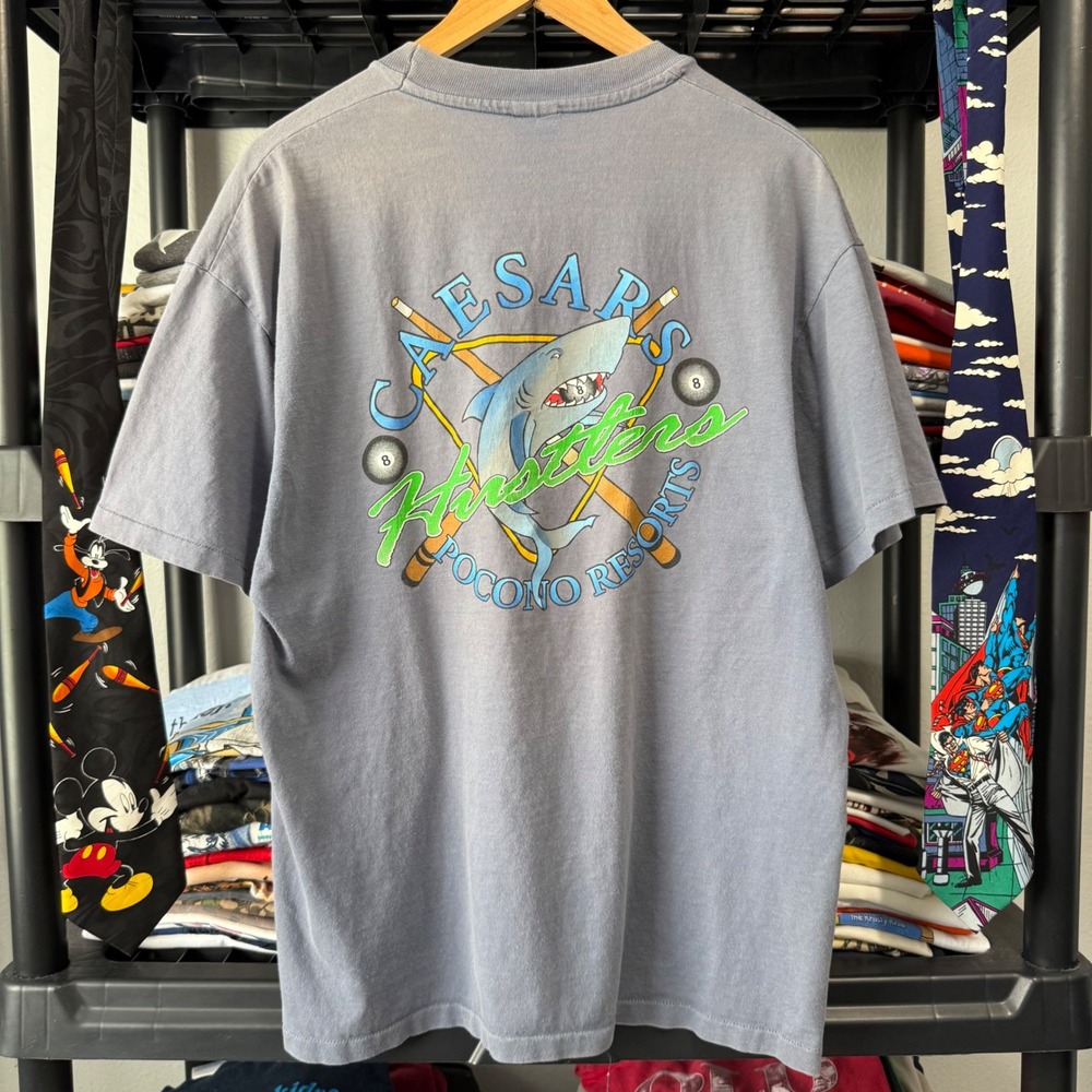 Vintage Blue Caesars Hustlers Pocono Resorts Shark Graphic T Shirt XL Light Mark